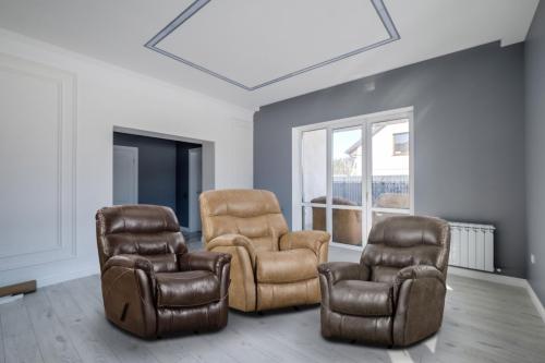 Recliners/Lift Chairs
