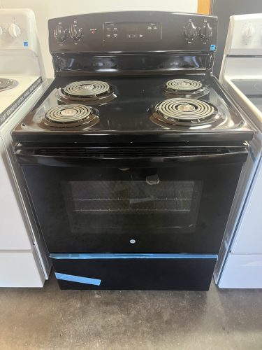 GE Electric Range (Available in Black  White) 